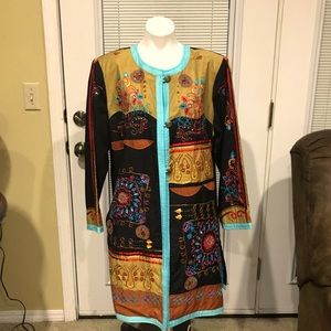 Casual Living floral embroidered Jacket sz 1X has an Asian look to it Black